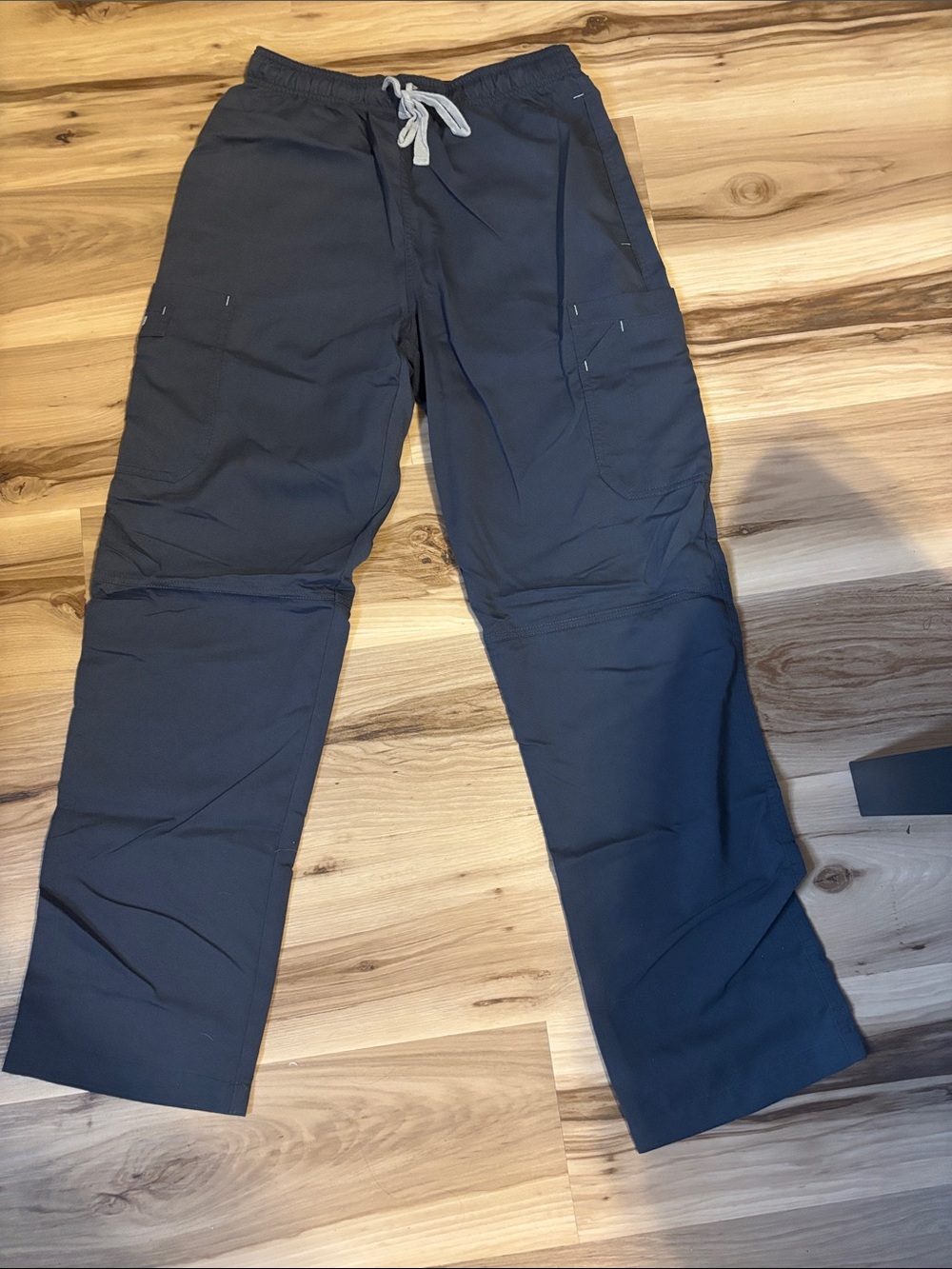 Men’s Grey’s anatomy gray scrub pants